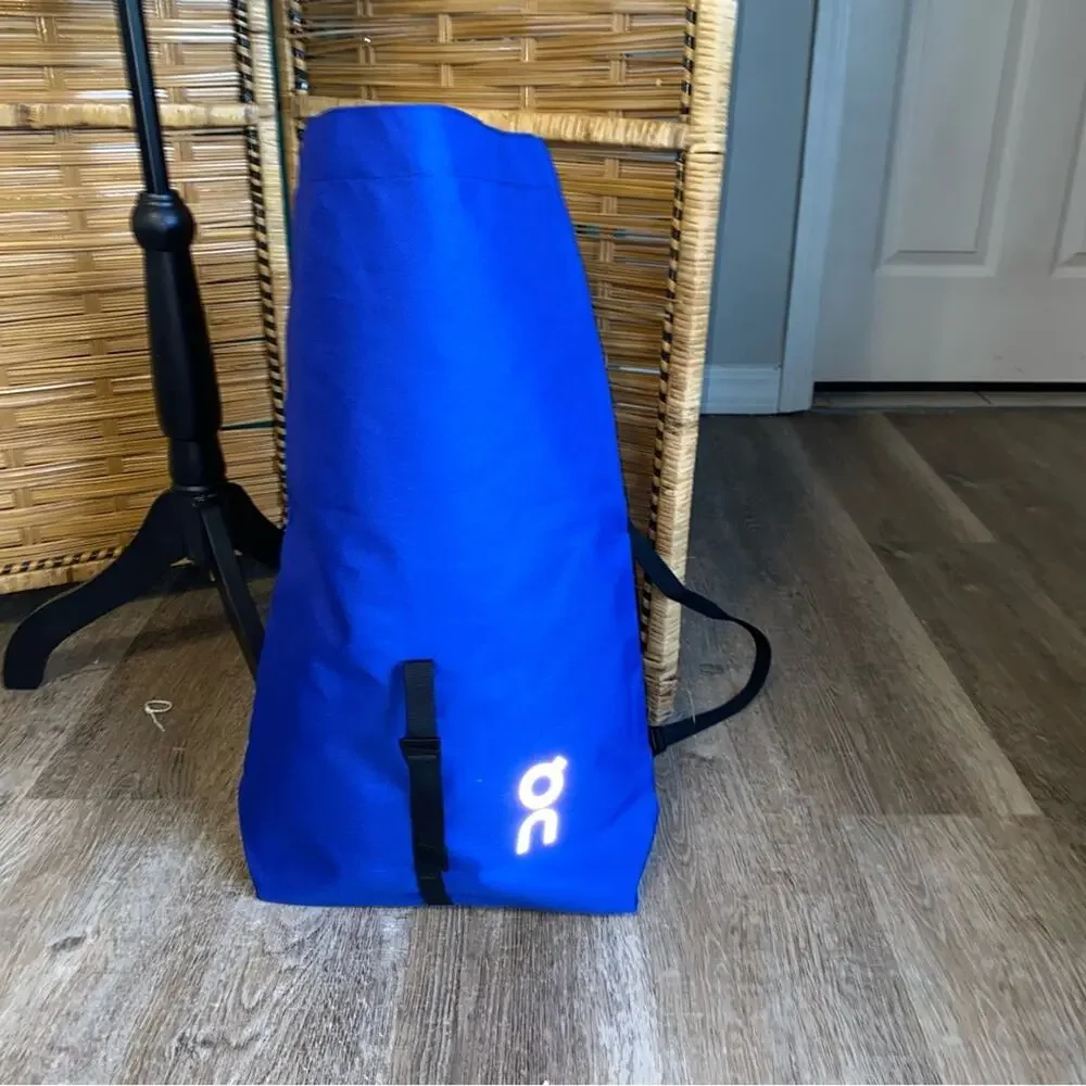 On Running Blue Black Backpack oncloud